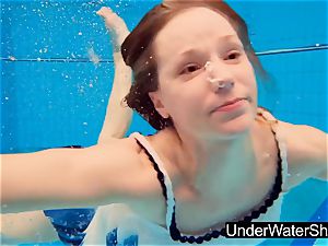 jaw-dropping and red-hot teenage Avenna in the pool